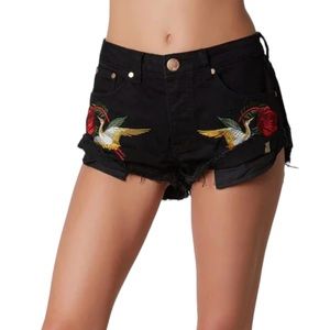 Signature8 Free Bird Embroidered Distressed Black Denim Jean‎ Shorts